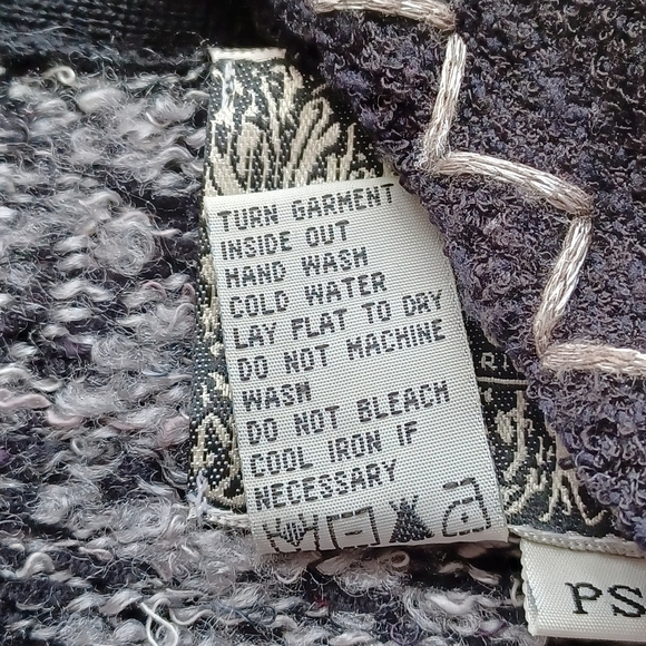 CURIO Black Gray Silver Large Button Detail Snap Front Cardigan Sweater - Picture 11 of 14